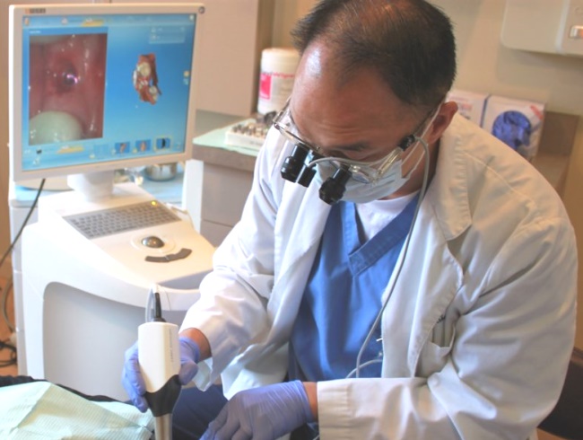 Dr. Shen with La Mesa Dental Patient